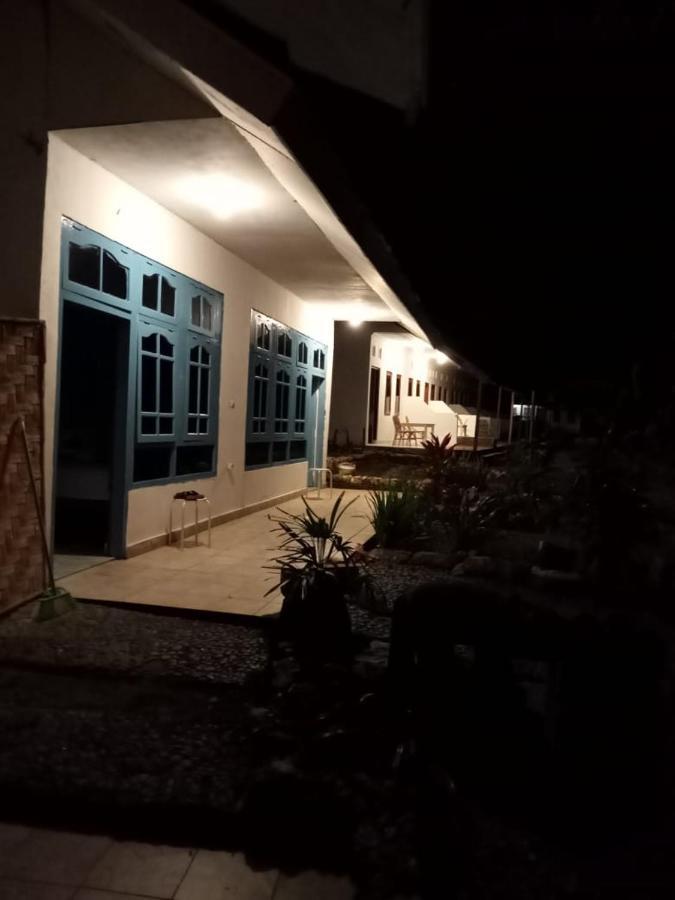 The Village Rua Beach Homestay Dış mekan fotoğraf
