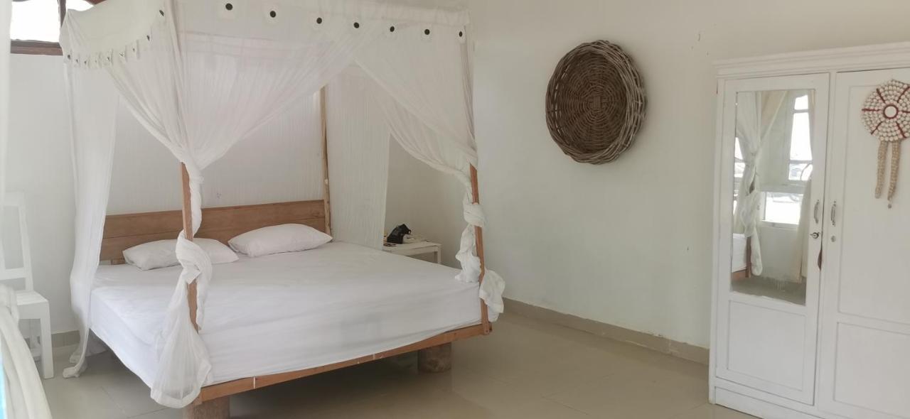 The Village Rua Beach Homestay Dış mekan fotoğraf